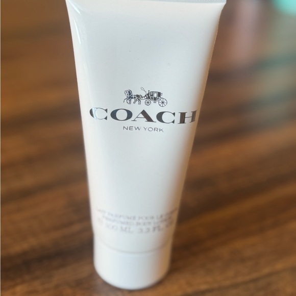 Coach White Body Lotion - Picture 1 of 6